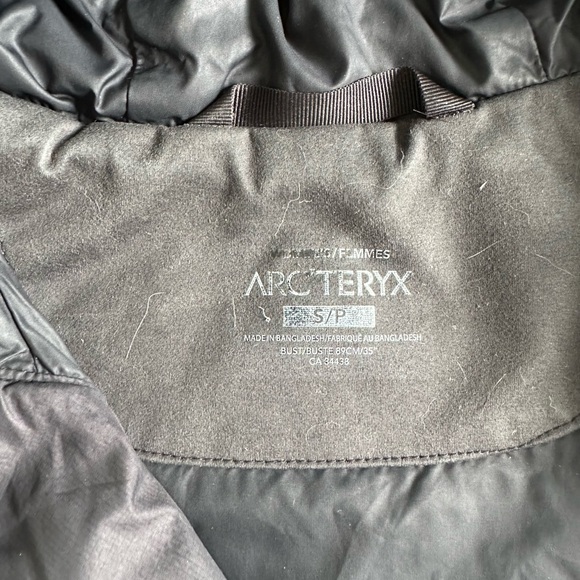 Arc’teryx Long Puffer Jacket. Women’s Small. - Picture 6 of 7